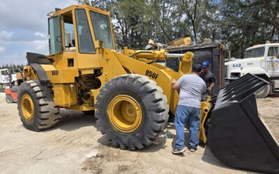 Caterpillar 950FII year 1994 with Bucket and Forks